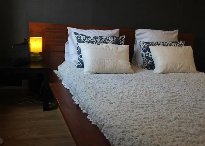 Au Coeur De - 70 M² - Parking Inclus Apartament *