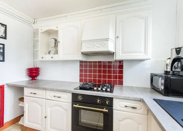 Apartament Au Coeur De - 70 M² - Parking Inclus